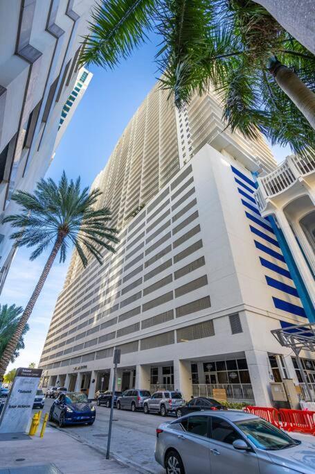Апартаменты Modern 2/2 With Beautiful Ocean And Brickell Views Майами Экстерьер фото