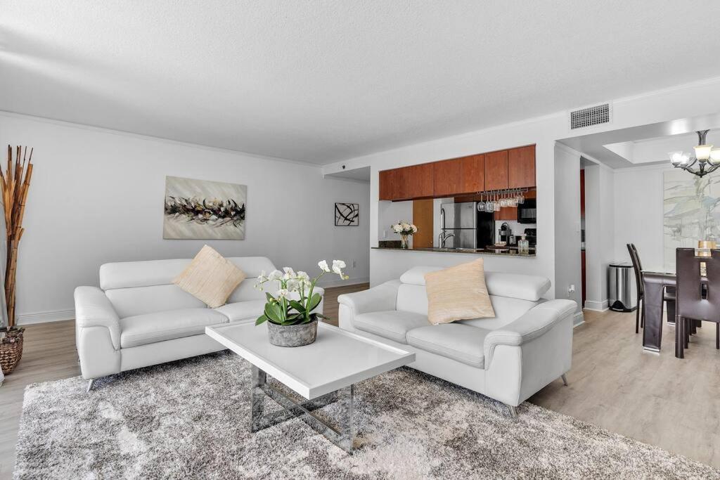 Апартаменты Modern 2/2 With Beautiful Ocean And Brickell Views Майами Экстерьер фото